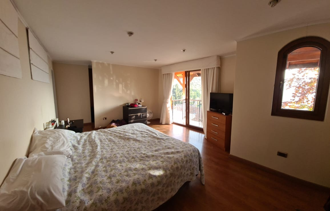 Arriendo Casa N 4D en suite Walk-in cl&oacute;set 5B 3E 1B La Dehesa - Lo Barnechea