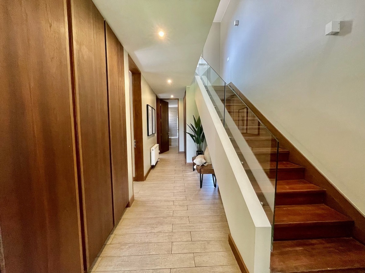 Venta Casa NO 5D en suite Walk-in cl&oacute;set 5B 4E 1B Chicureo - Colina