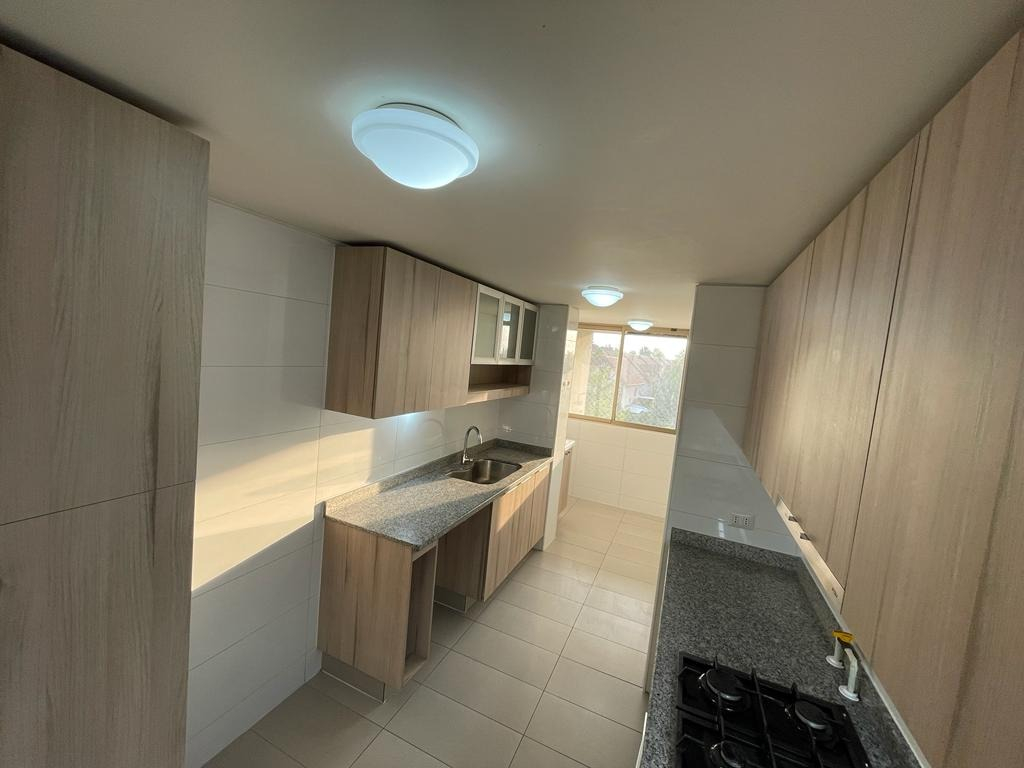 Arriendo Departamento NO 3D en suite Walk-in cl&oacute;set 3B 2E 1B San Carlos de Apoquindo - Las Condes