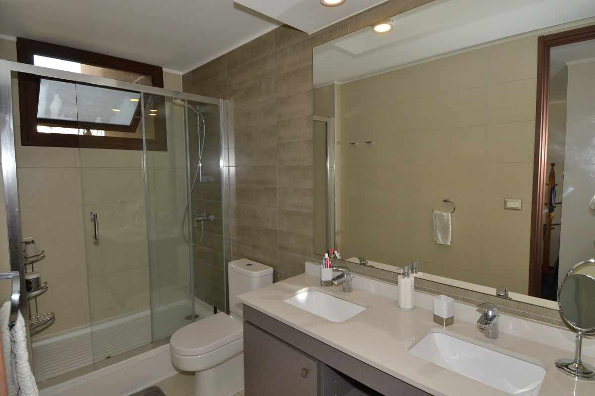 Venta Departamento SO 3D en suite Walk-in cl&oacute;set 3B 2E 1B Parque Arauco - Las Condes