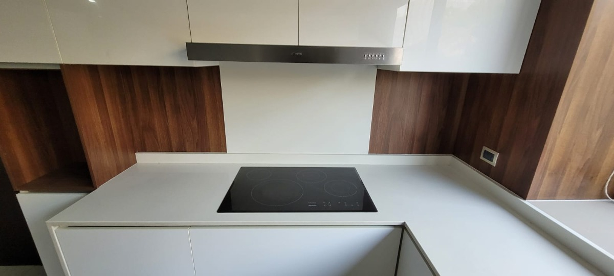 Arriendo Departamento P 5D en suite Walk-in cl&oacute;set 4B 3E 1B Lo Curro - Vitacura