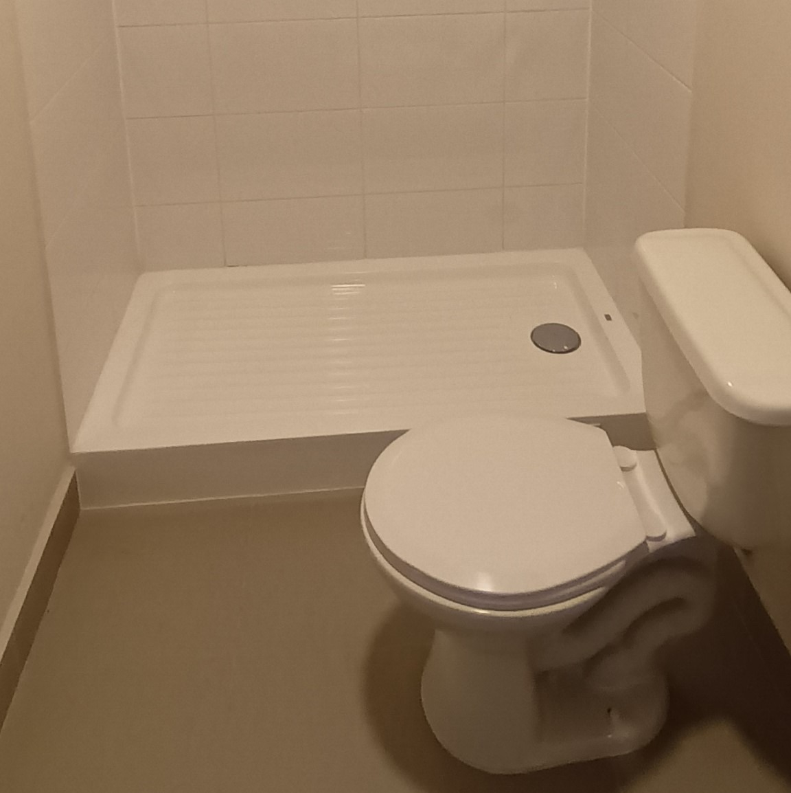 Bodega Comercial Nuevas Y De Gran Altura Para Almacenamiento