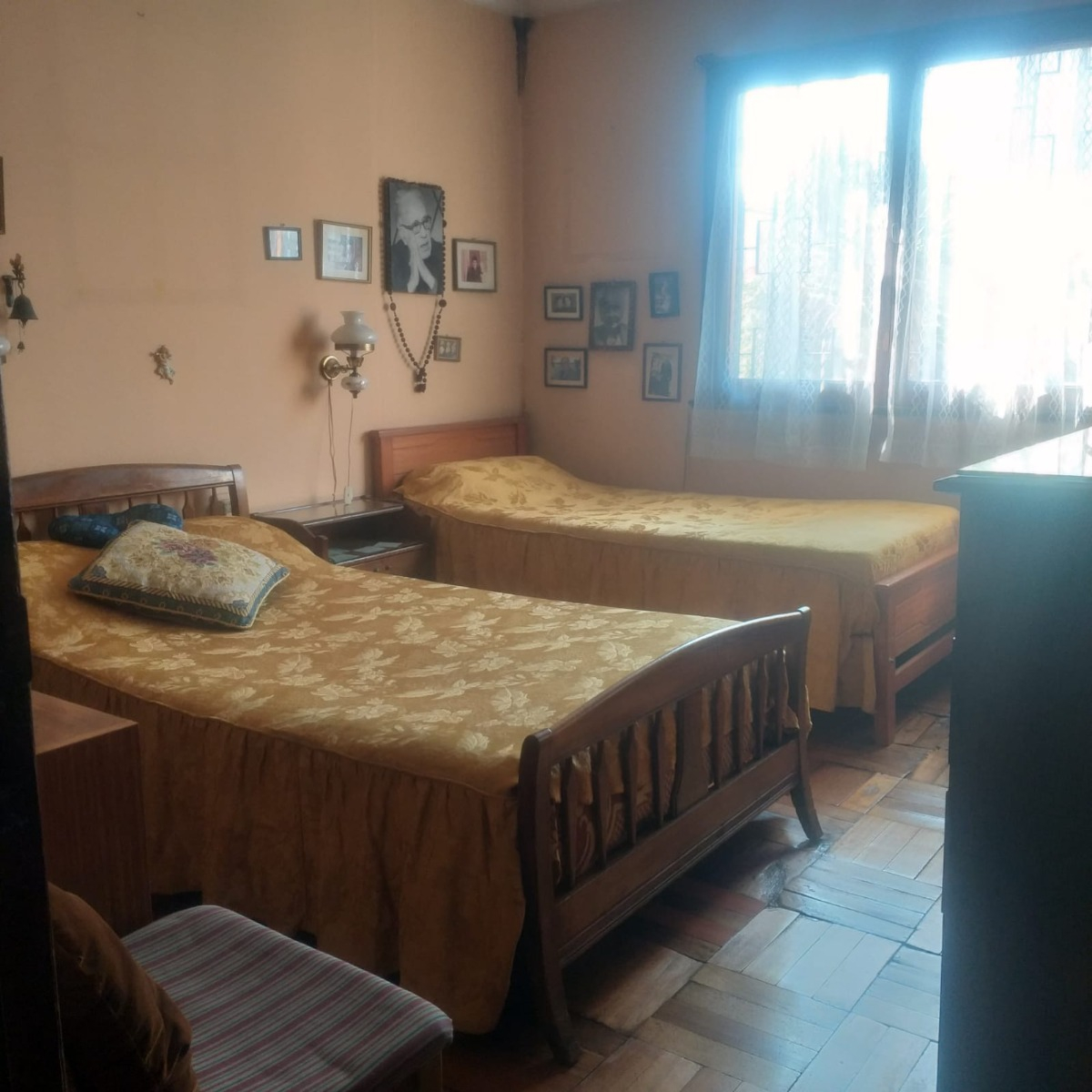 Venta Casa 4D 2B 2E 1B  - Las Condes