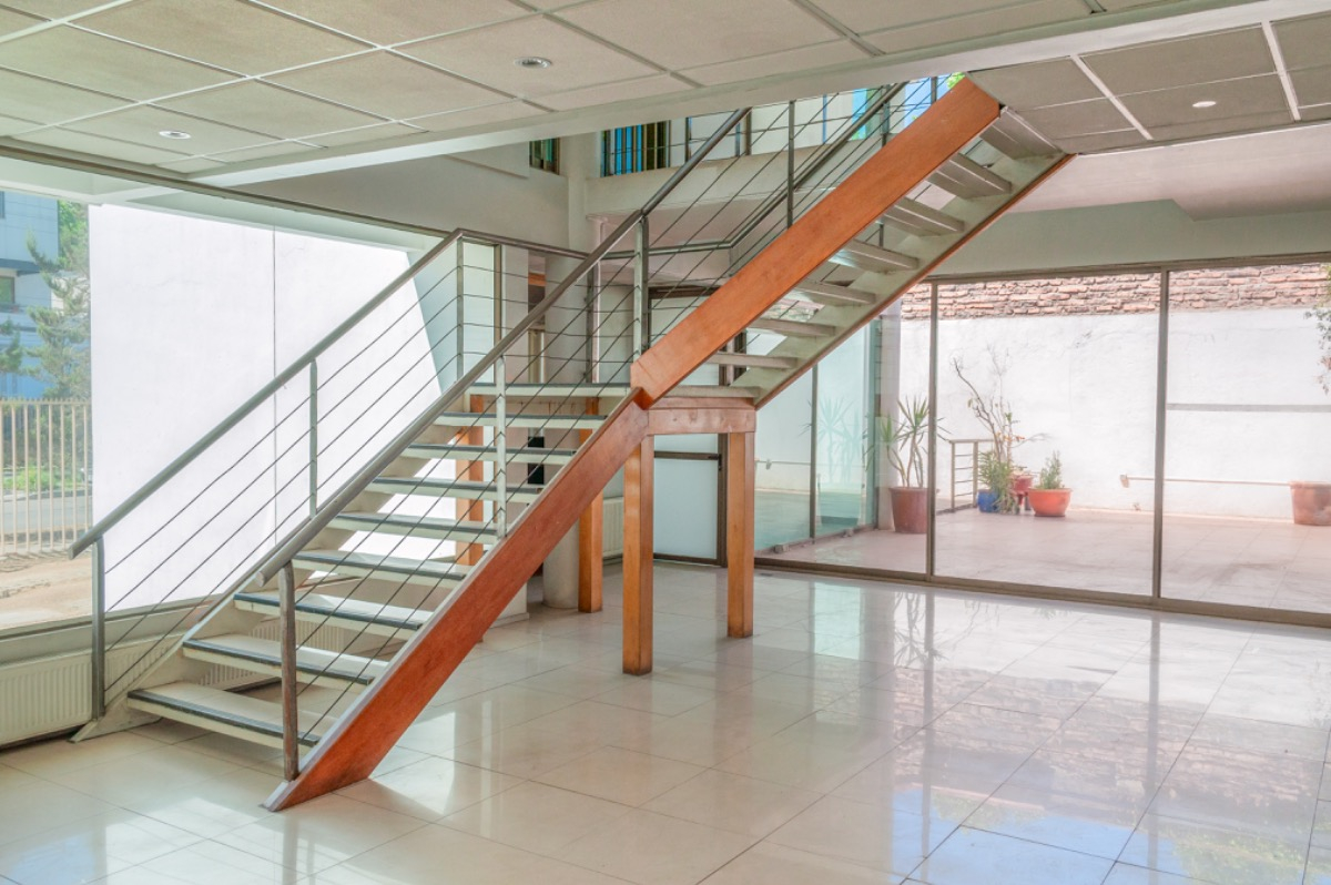 Arriendo Oficina 5B 10E 2B Barrio Italia - Providencia