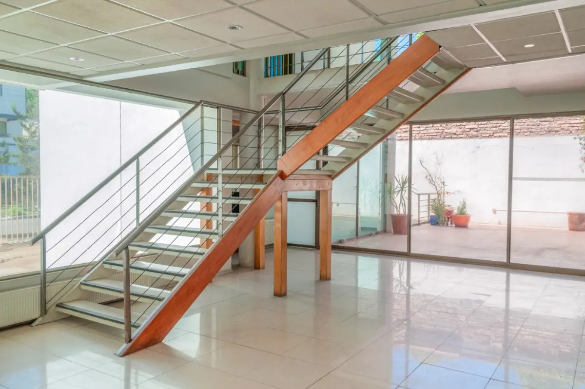 Arriendo Oficina 5B 10E 2B Barrio Italia - Providencia
