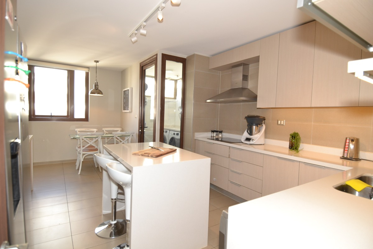 Venta Departamento SO 3D en suite Walk-in cl&oacute;set 3B 2E 1B Parque Arauco - Las Condes