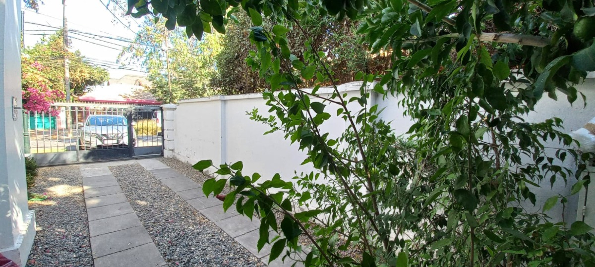 Venta Casa P 4D en suite 3B 2E 1Bd Villa Frei - &Ntilde;u&ntilde;oa