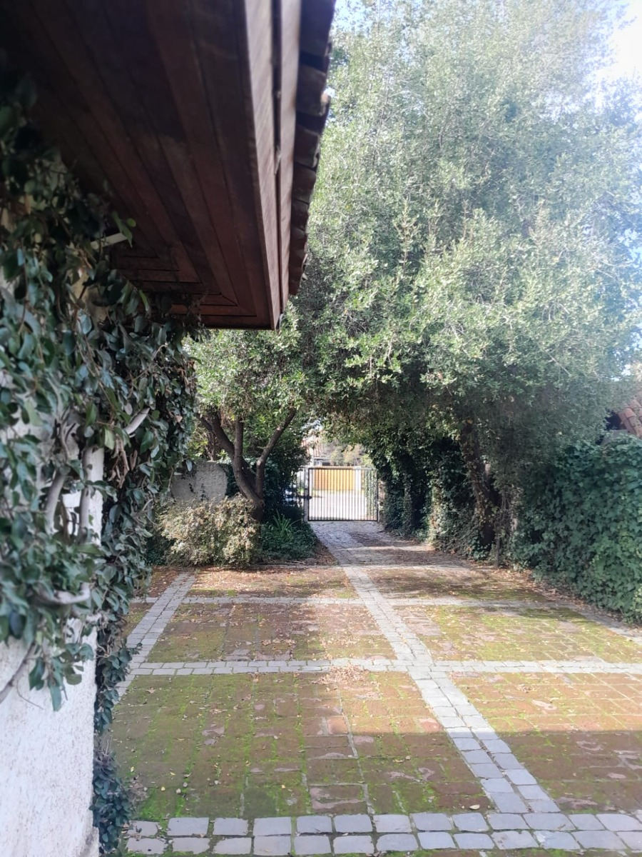 Arriendo Casa NO 6D 4B 4E 1B La Dehesa - Lo Barnechea