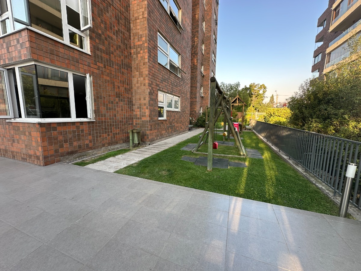 Arriendo Departamento 2D Alto Las Condes - Las Condes