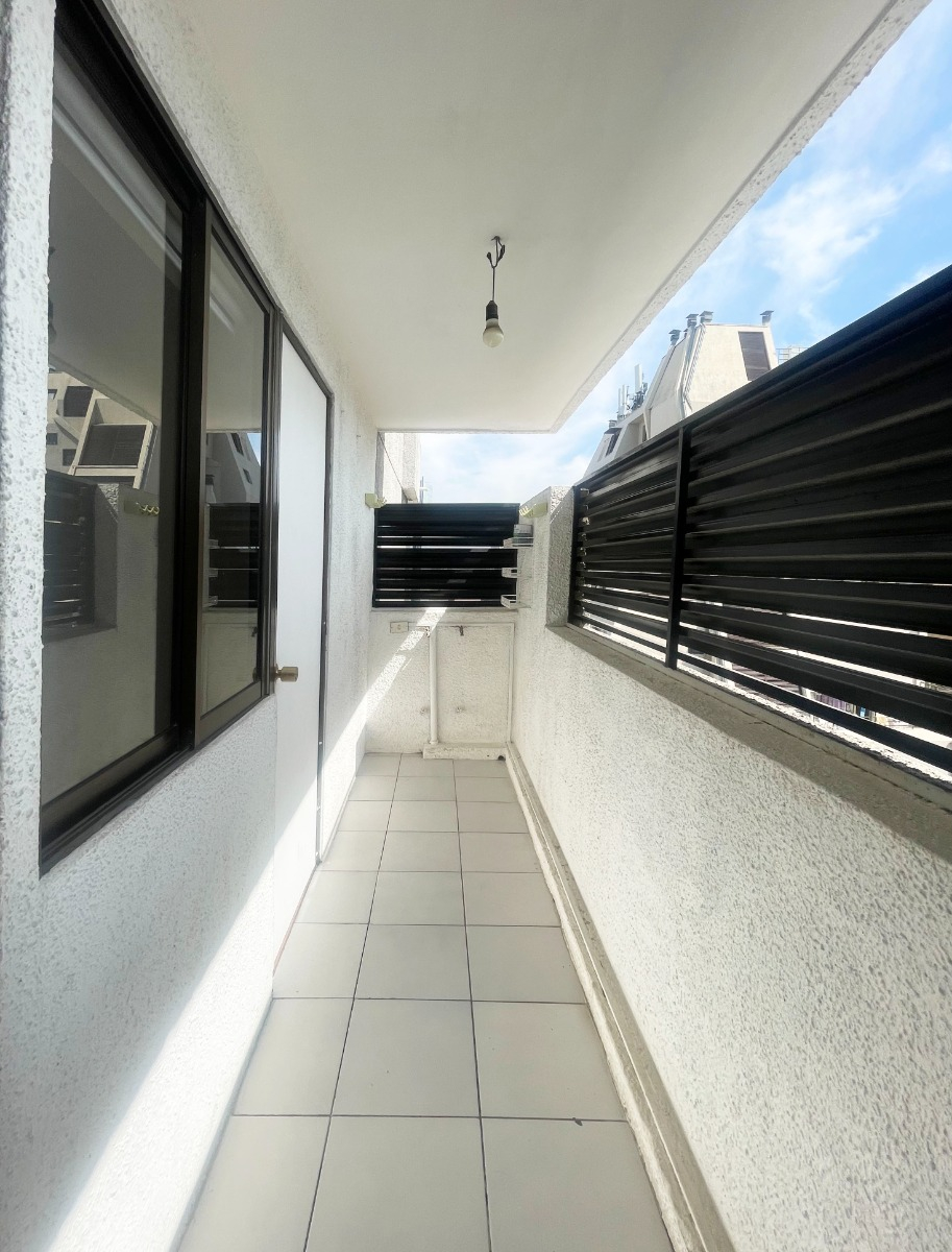 Arriendo Departamento 2D Metro Escuela Militar - Las Condes