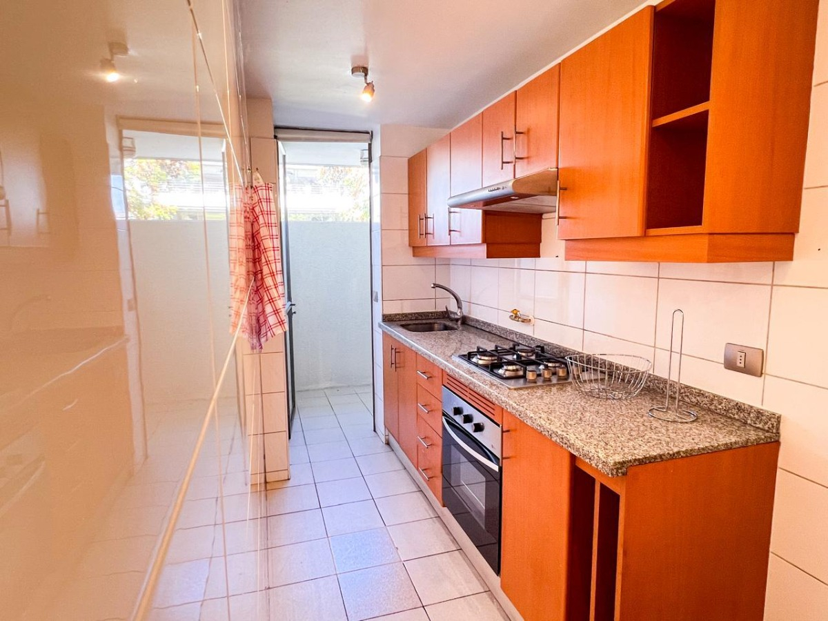 Venta Departamento SO 2D en suite Walk-in cl&oacute;set 2B 1E 1Bd Barrio Italia - Providencia