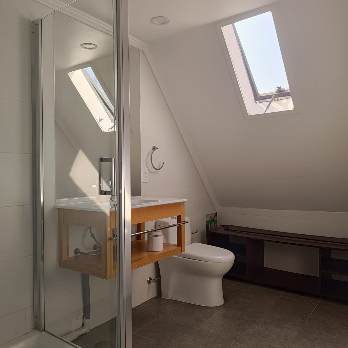 Arriendo Casa 5D 4B 1E Carlos Ossand&oacute;n - La Reina