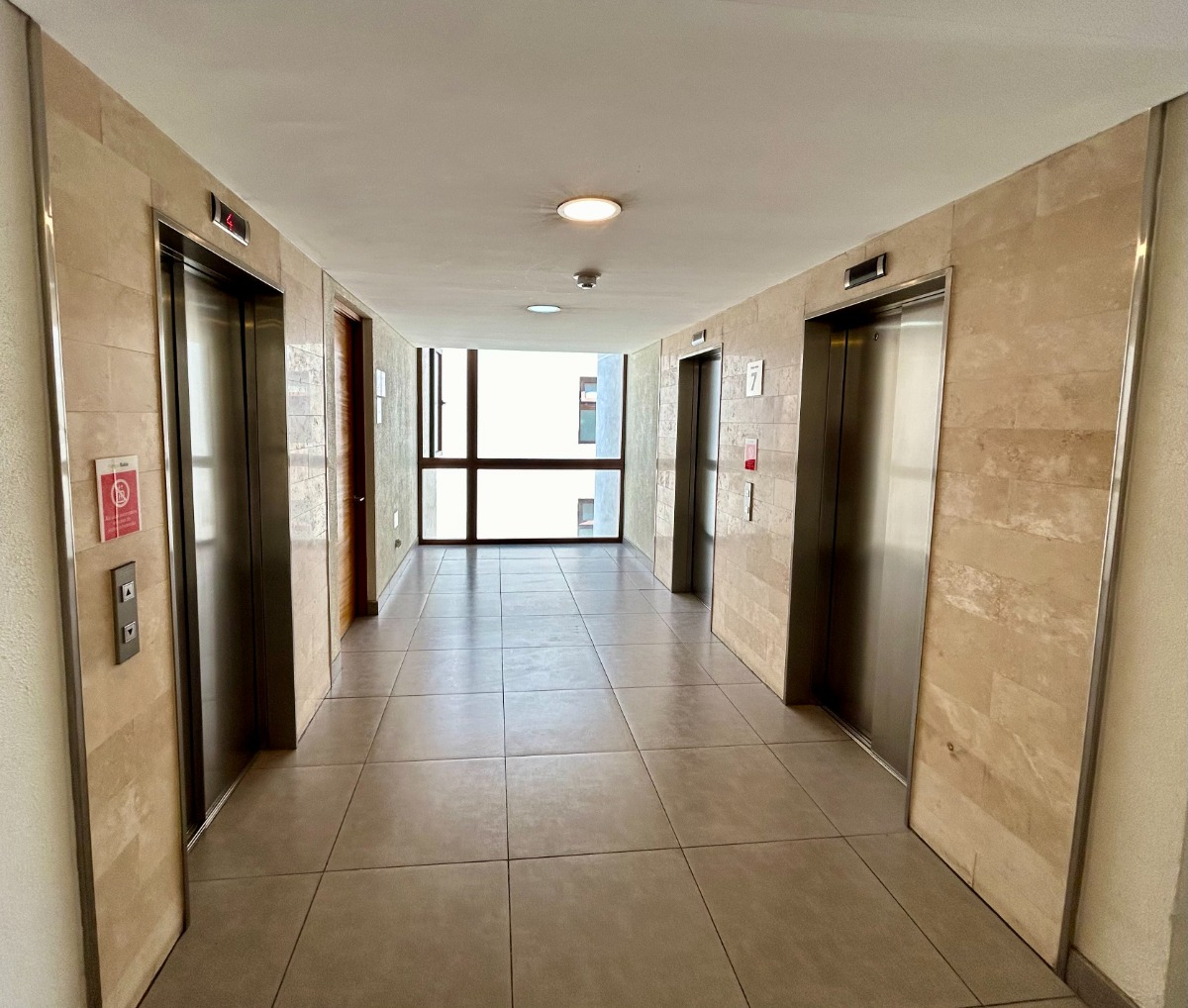 Arriendo Departamento SO 1D en suite Walk-in cl&oacute;set 1B 1E 1B La Dehesa - Lo Barnechea