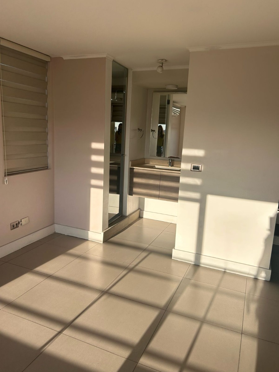 Arriendo Departamento NP 2D en suite Walk-in cl&oacute;set 2B 2E 1B Metro Sim&oacute;n Bolivar - &Ntilde;u&ntilde;oa