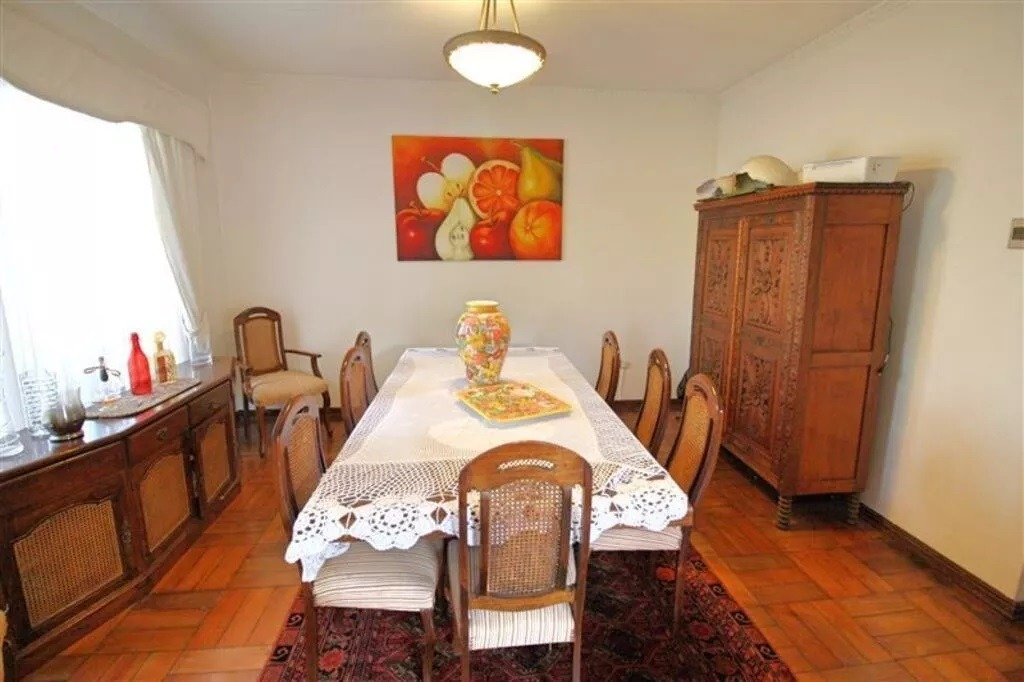 Venta Casa 5D Walk-in cl&oacute;set 4B 4E 1B Metro Sim&oacute;n Bolivar - La Reina