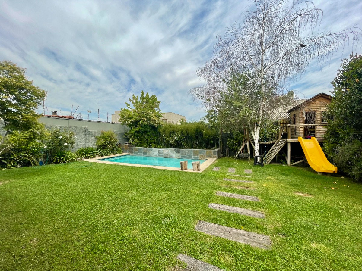 Venta Casa P 6D en suite Walk-in cl&oacute;set 4B 2E 1B La Reina Alta - La Reina