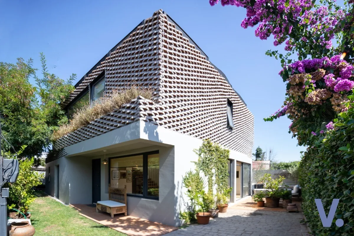 Venta Casa NO 4D WI cl&oacute;set Suite 4B 2E 1Bd Borde R&iacute;o - Casa Piedra - Vitacura