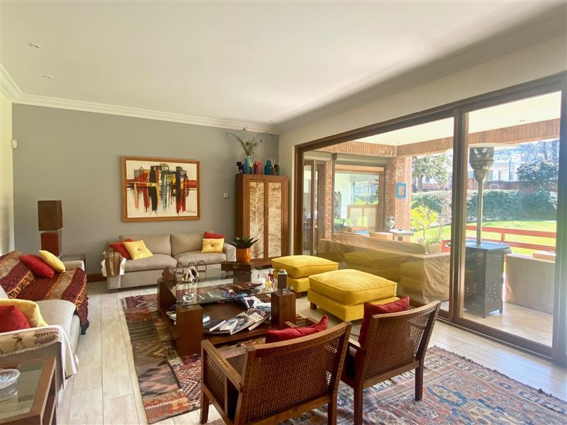 Venta Casa Norte 7D en suite Walk-in cl&oacute;set 6B 8E 2B Los Trapenses - Lo Barnechea