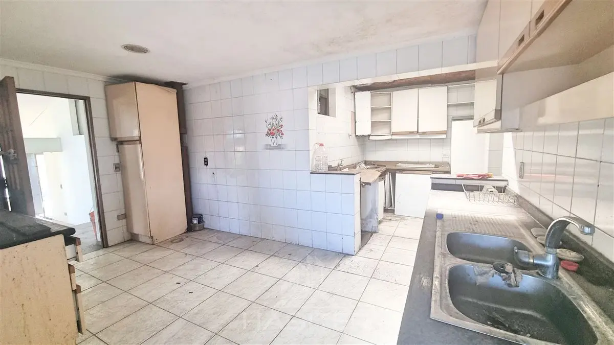 Venta Casa NO 6D WI cl&oacute;set Suite 5B 5E 1Bd 700m2  - Vitacura