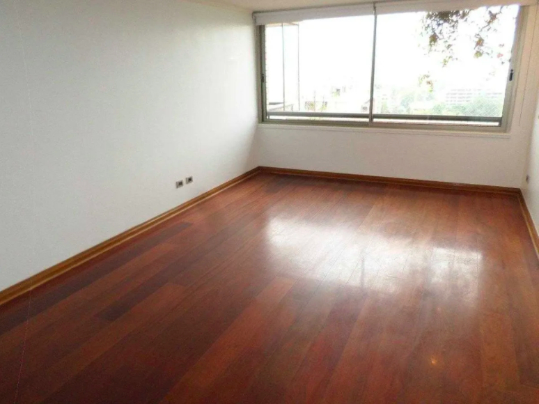 Venta Departamento Nor-Poniente 4D en suite 4B 2E 1B Jard&iacute;n Del Este - Vitacura