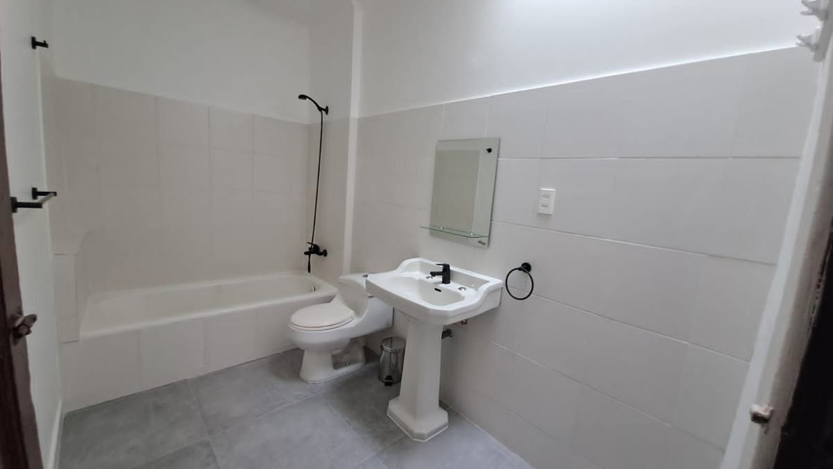 Arriendo Casa NO 3D en suite 2B 1E 1B El Array&aacute;n - Lo Barnechea