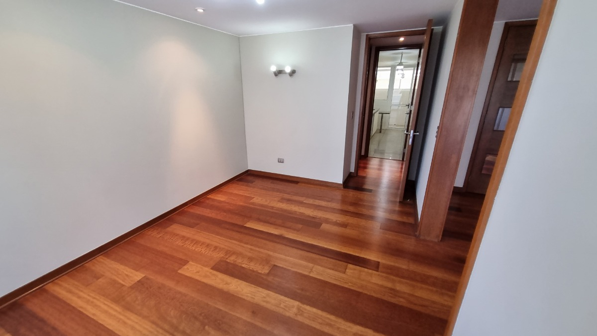 Venta Departamento 4D Barrio El Golf - Las Condes