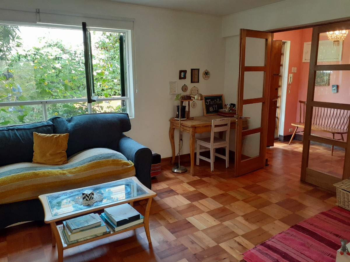 Arriendo Casa NO 4D 3B 1E 1B Barrio El Golf - Las Condes