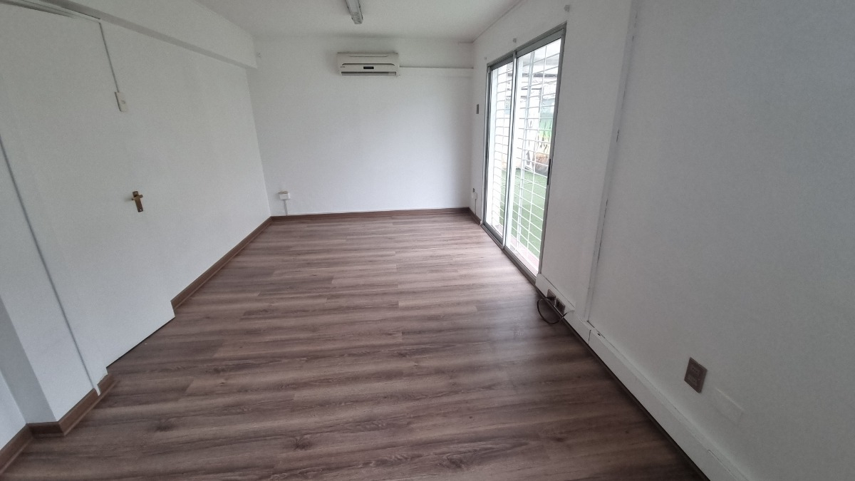 Arriendo Oficina NP 2B 3E 2B Barrio Italia - Providencia