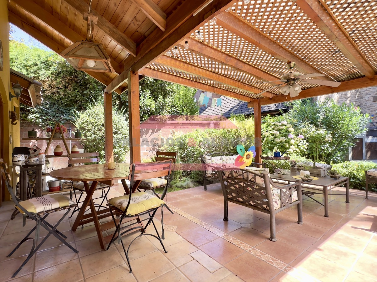 Venta Casa NO 3D 2B 2E 2B Los Trapenses - Lo Barnechea