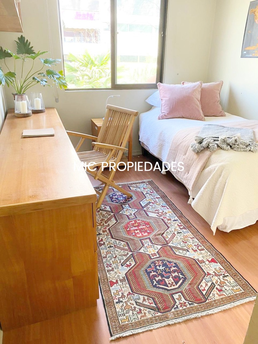 Venta Casa 5D en suite 4B 2E 2B San Carlos de Apoquindo - Las Condes