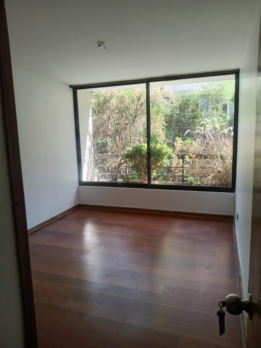 Arriendo Departamento SO 4D en suite 2B 2E 1Bd Barrio El Golf - Las Condes