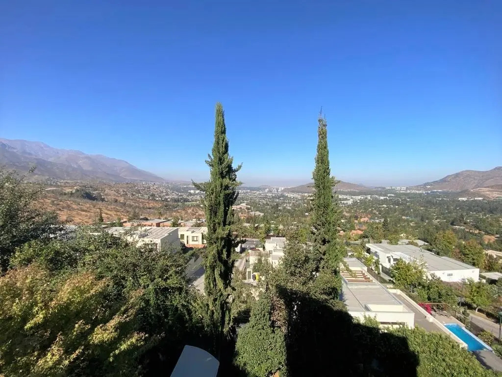 Arriendo Casa NO 4D 4B 2E 1B El Huinganal - Lo Barnechea