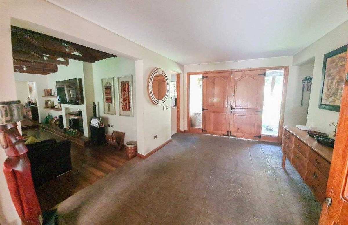 Venta Casa NO 6D en suite Walk-in cl&oacute;set 6B 3E 1B El Huinganal - Lo Barnechea