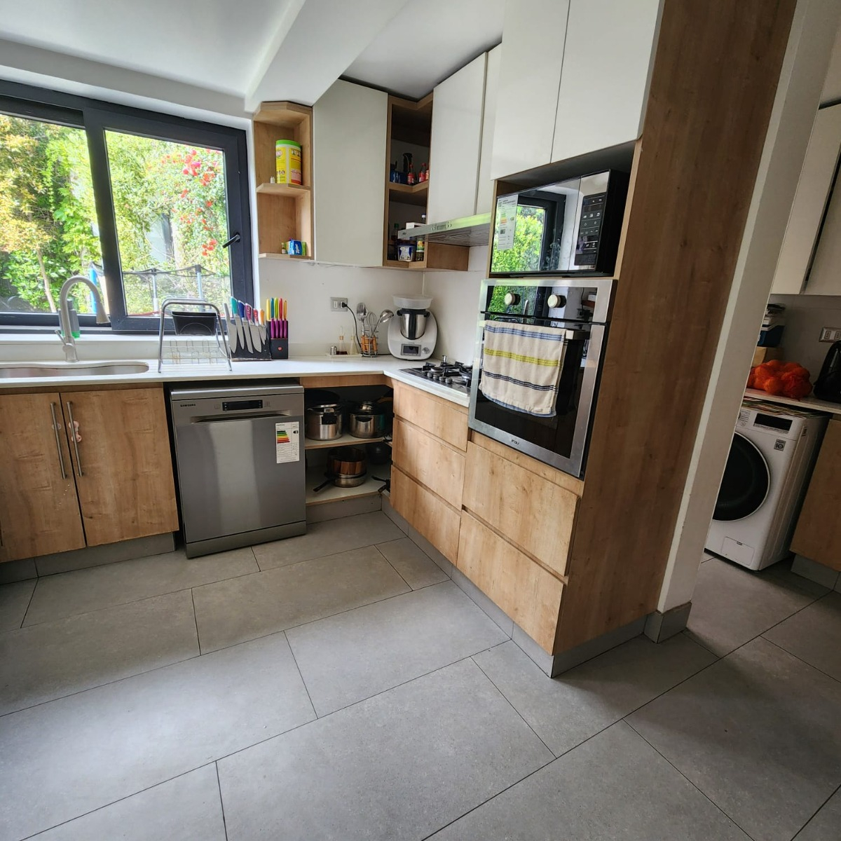 Venta Casa 5D en suite 4B 2E 1B Metro Escuela Militar - Las Condes