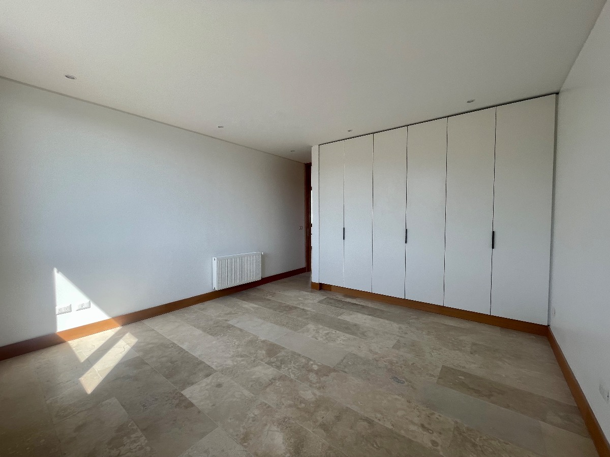 Venta Casa N 6D en suite Walk-in cl&oacute;set 5B 5E 2B Chicureo - Colina