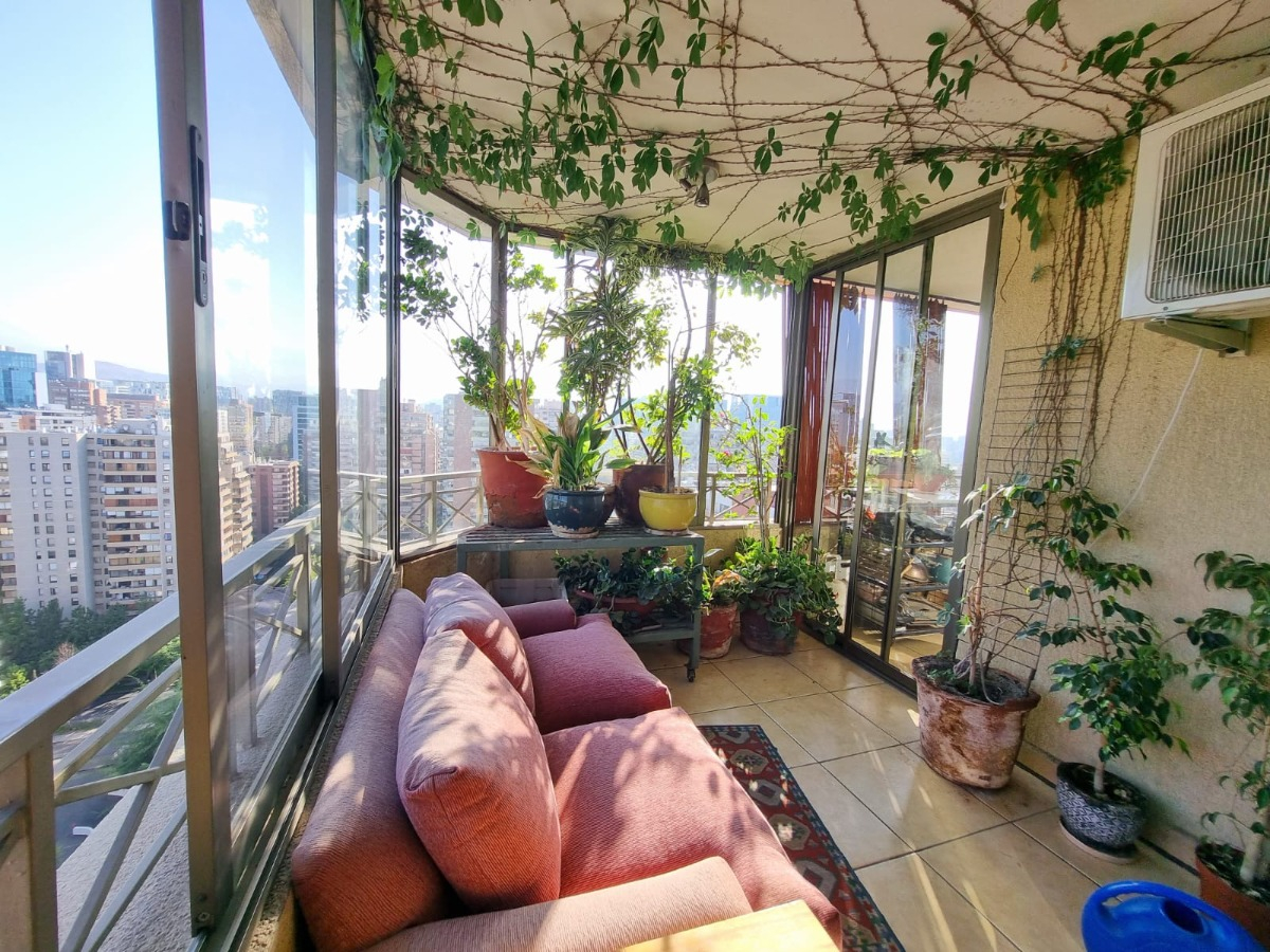 Arriendo Departamento NO 2D en suite 2B 2E 1Bd Nueva Las Condes - Las Condes