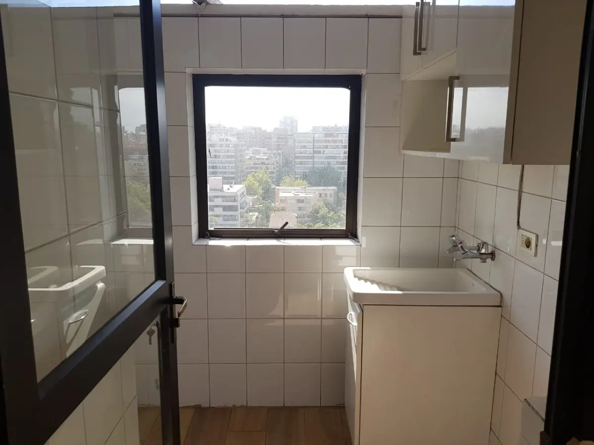 Venta Departamento SO 2D en suite 2B 1E 1B Los Leones - Providencia
