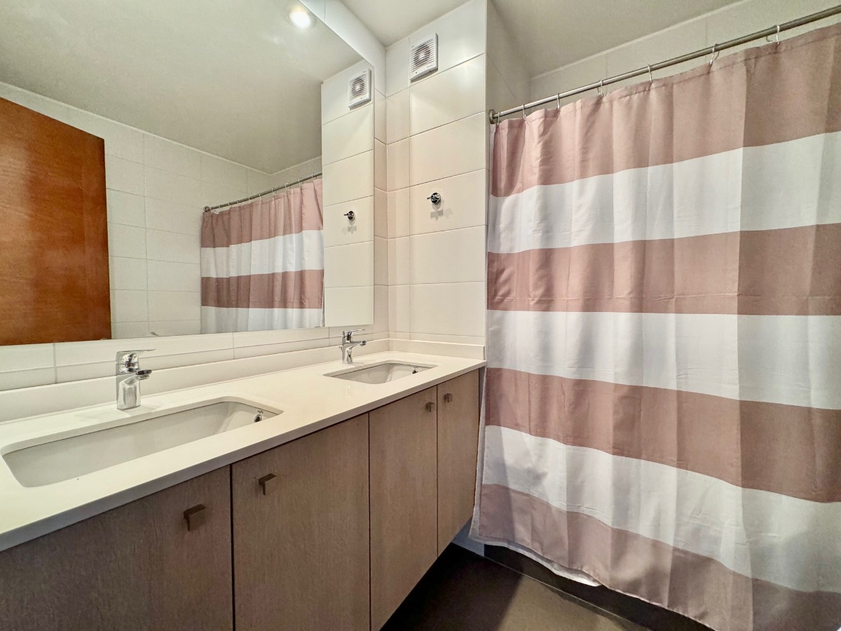 Venta Casa NO 4D en suite Walk-in cl&oacute;set 3B 2E 1B Los Trapenses - Lo Barnechea