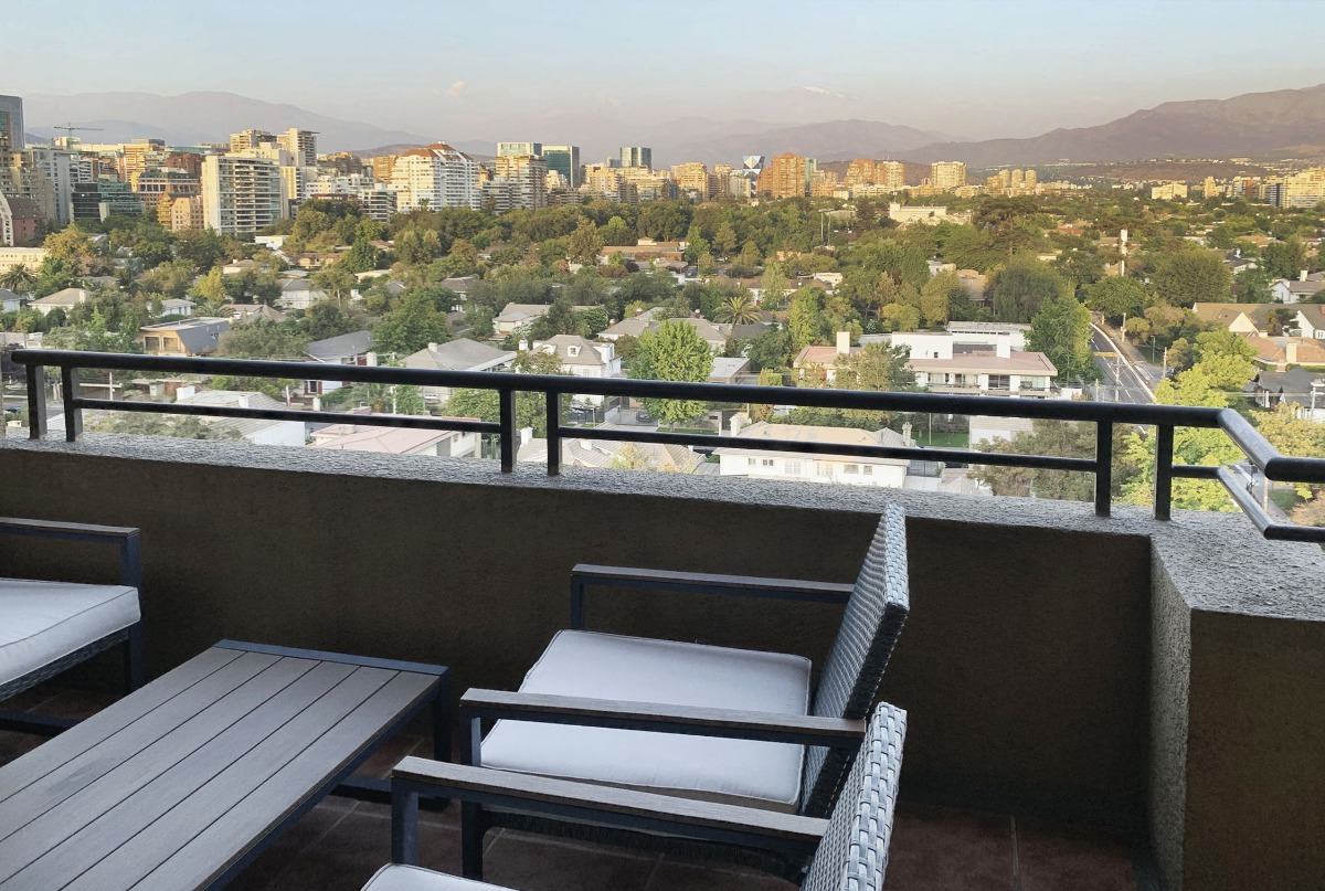 Arriendo Departamento 2D Metro Escuela Militar - Las Condes