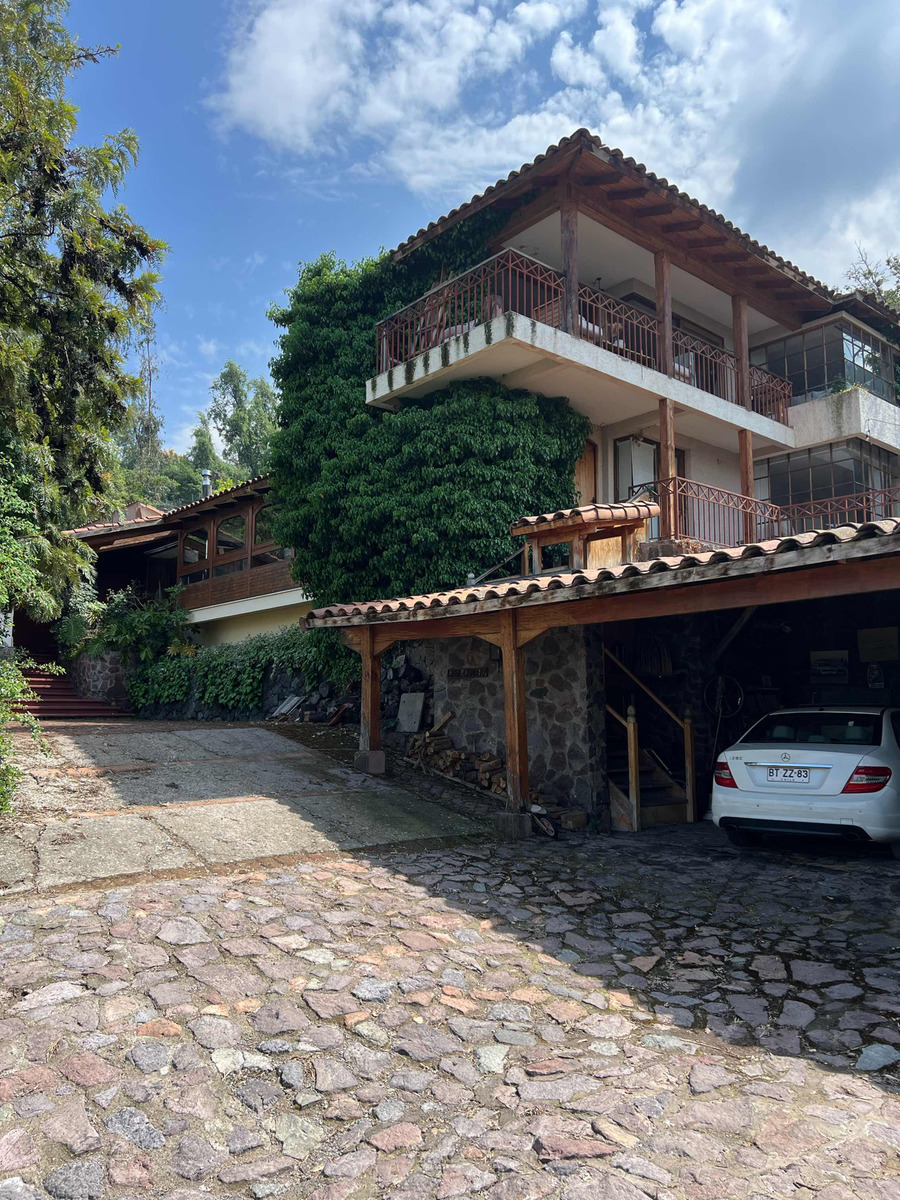 Venta Casa 5D 4B 8E Lo Curro - Vitacura