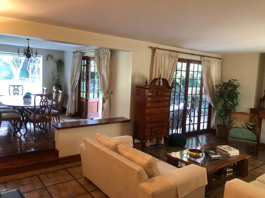 Venta Casa NOSP 5D Walk-in cl&oacute;set 4B 2E 1B Los Trapenses - Lo Barnechea