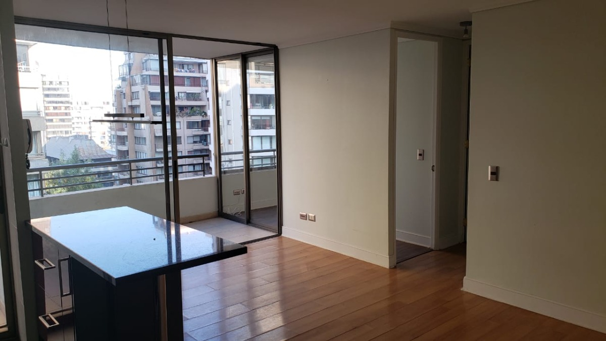 Arriendo Departamento SO 2D en suite 2B 1E 1B Nueva Las Condes - Las Condes