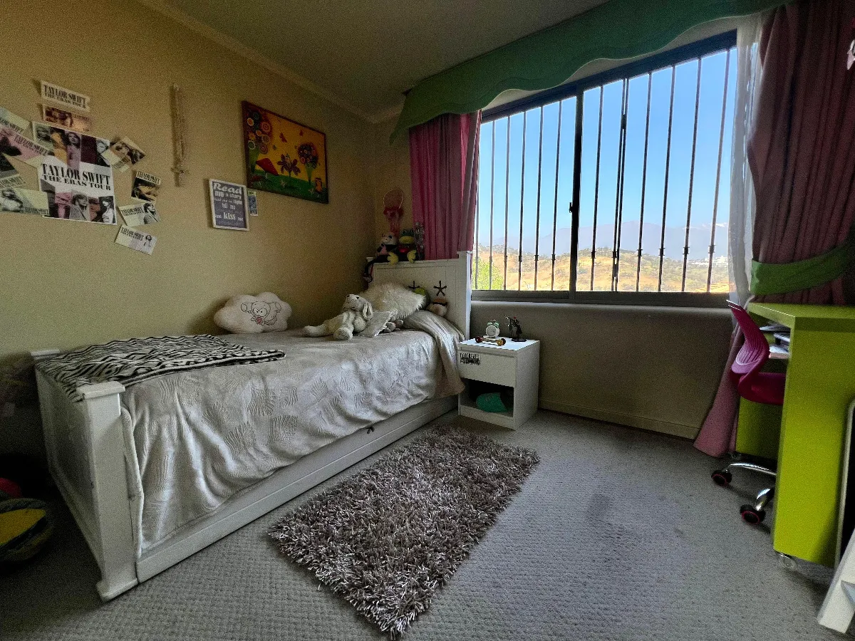 Venta Casa NO 5D WI cl&oacute;set Suite 4B 2E 1Bd La Dehesa - Lo Barnechea