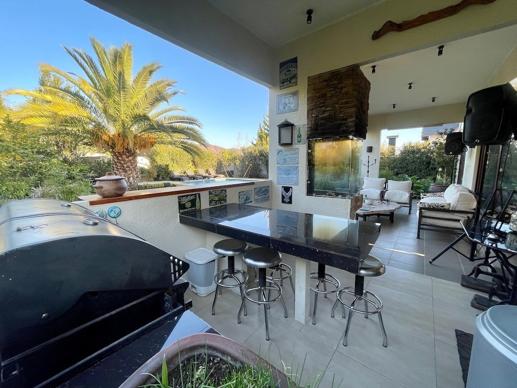 Venta Casa O 5D en suite Walk-in cl&oacute;set 5B 2E 2B Chicureo - Colina