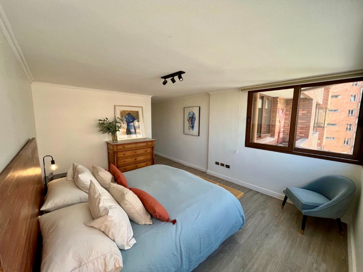 Arriendo Departamento SO 3D en suite Walk-in cl&oacute;set 3B 1E 1B Metro Escuela Militar - Las Condes