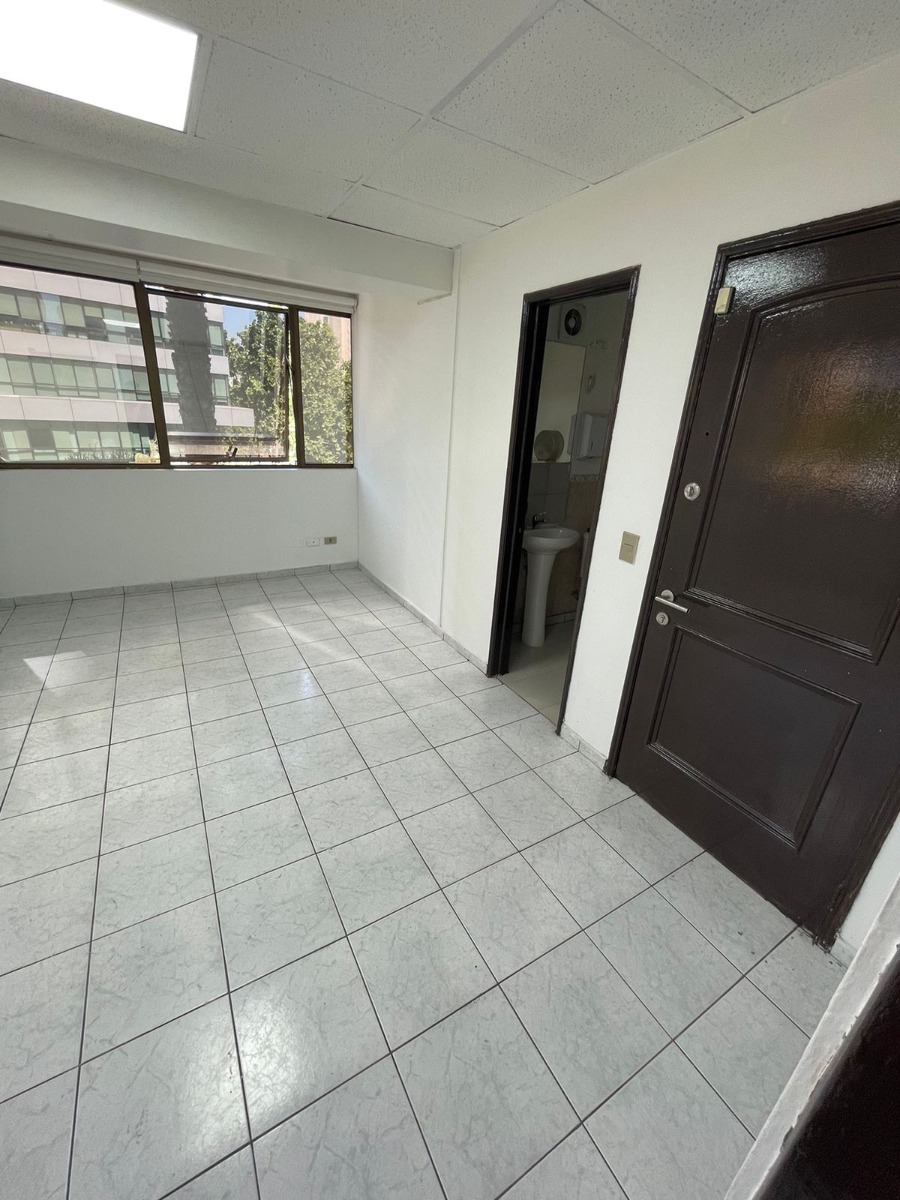 Arriendo Oficina 2B 1E  - Providencia