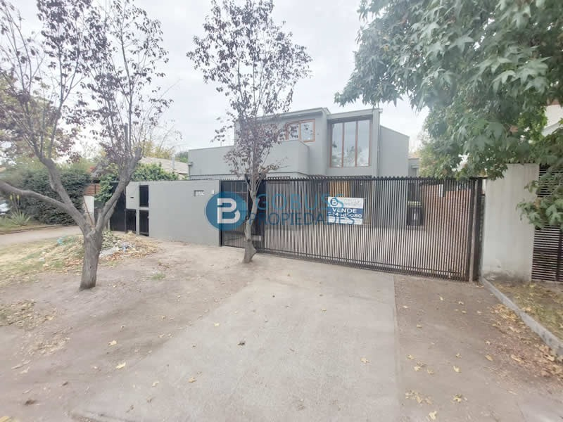 Venta Casa NOSP 4D en suite Walk-in cl&oacute;set 5B 2E La Llaver&iacute;a - Vitacura