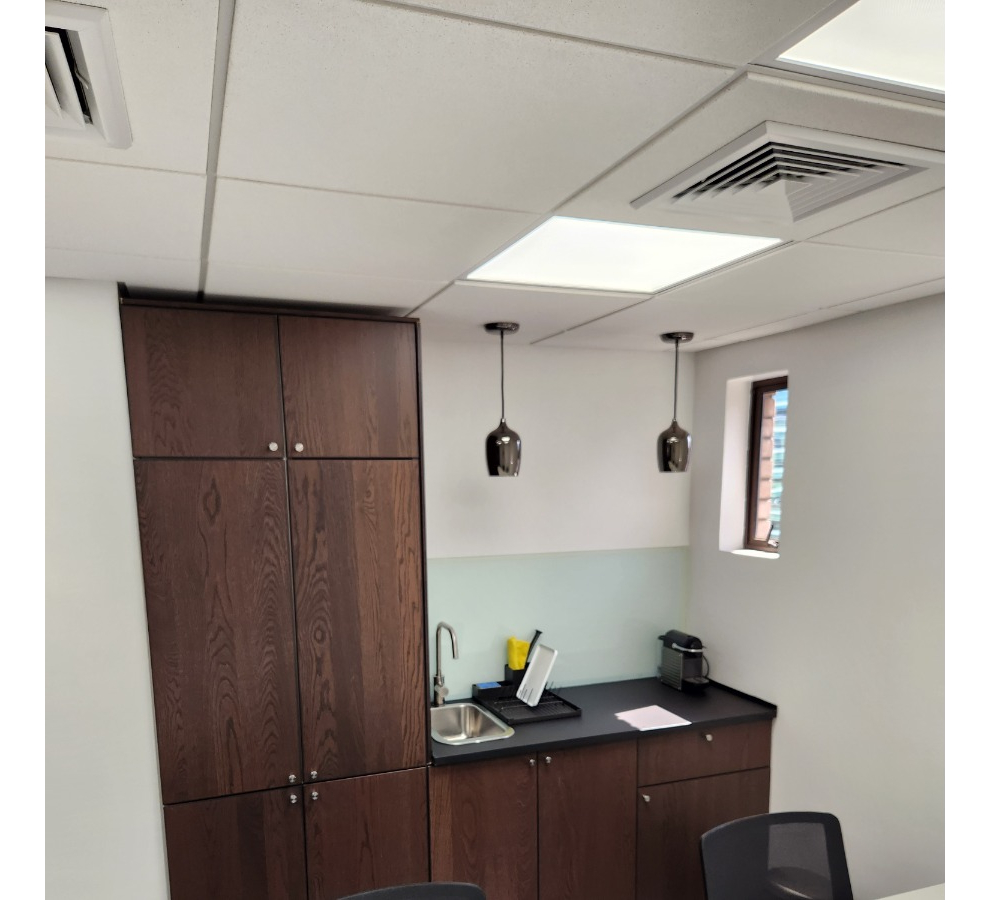 Arriendo Oficina 3B Barrio El Golf - Las Condes