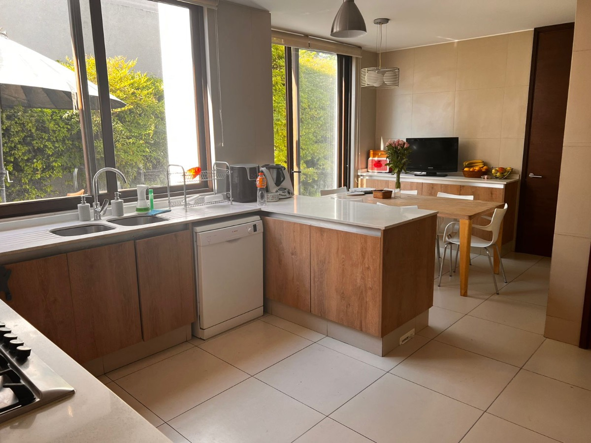 Venta Casa NO 4D 4B 3E 1B La Dehesa - Lo Barnechea