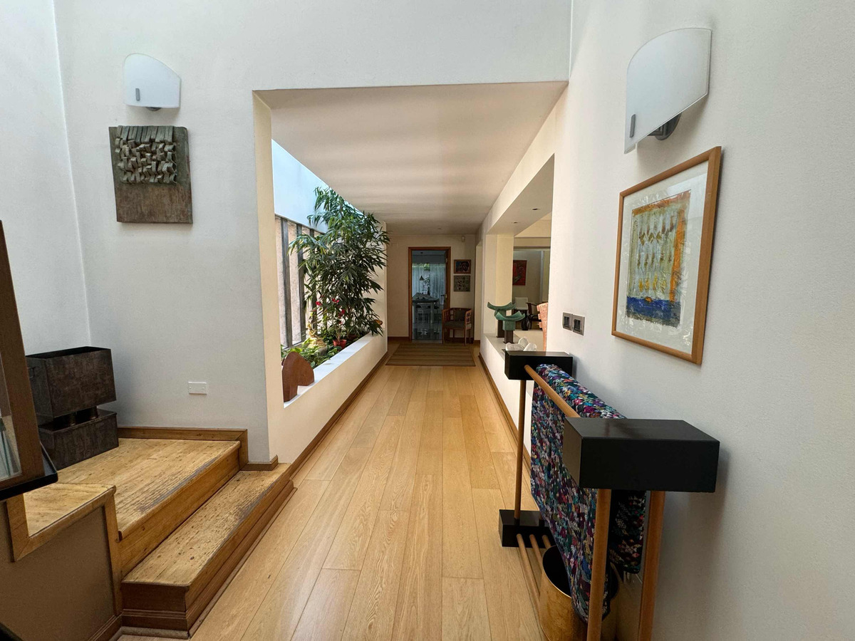 Venta Casa NO 5D 5B 8E 1B Los Dominicos - Las Condes